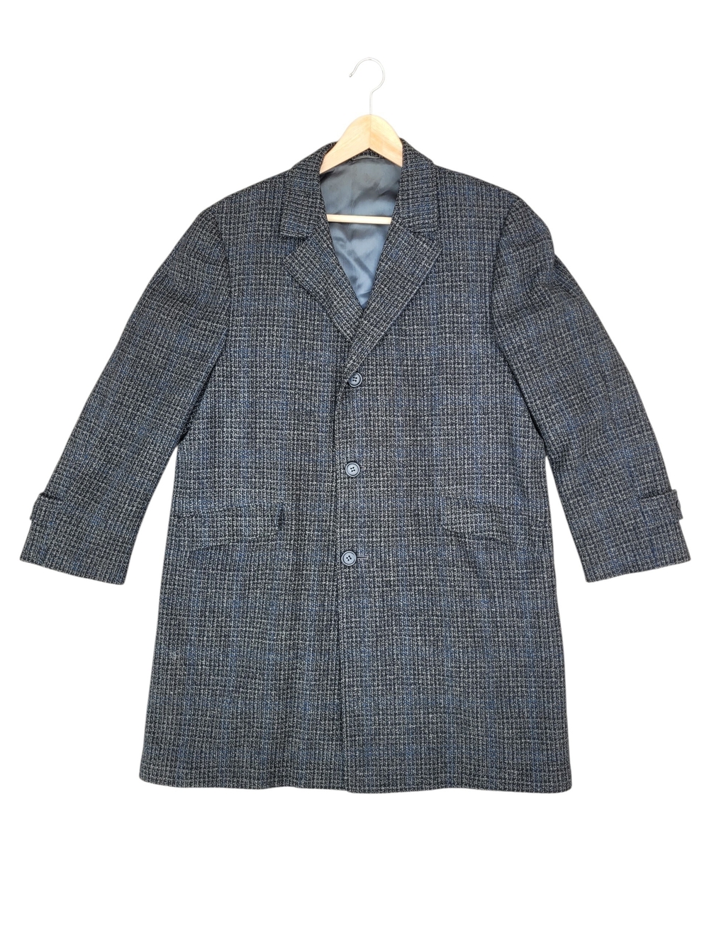 LG 42 Merino Wool Vintage Eaton's Men's Shops Wool Overcoat Grey Blue Plaid 1970